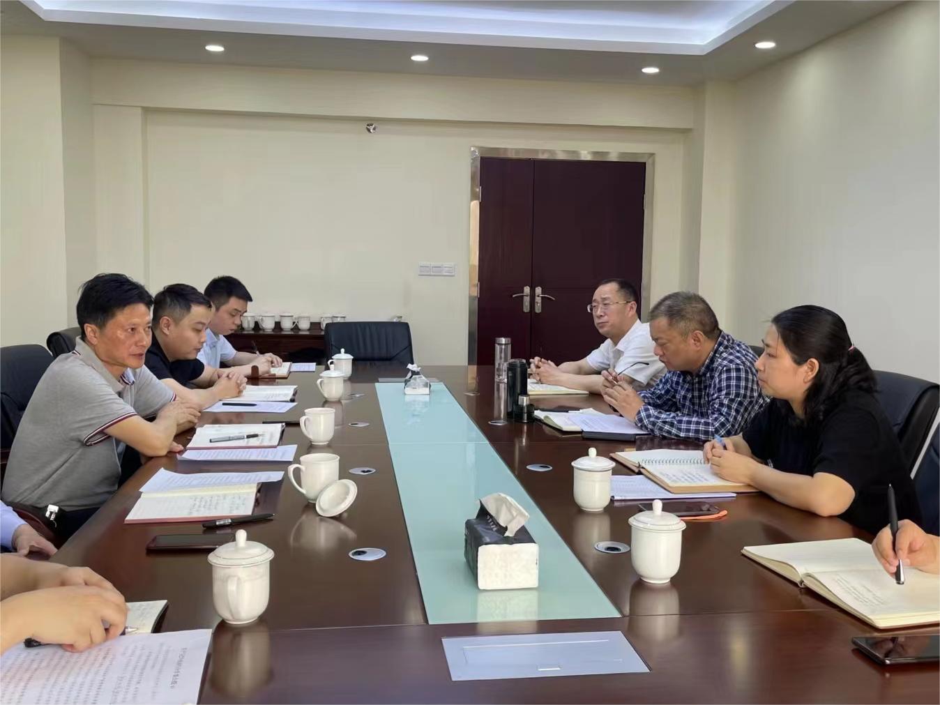 集團(tuán)黨委書記、董事長許大政一行赴巴中農(nóng)商行開展業(yè)務(wù)合作洽談會